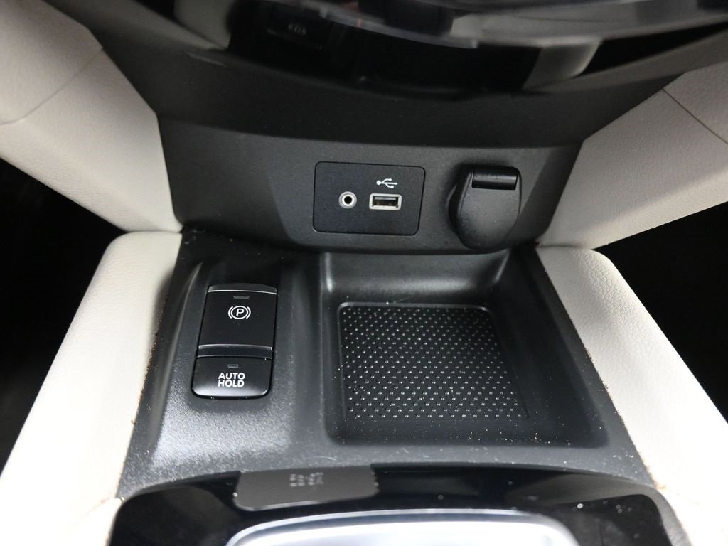 Used 2022 Nissan Rogue Sport SV w/ Technology Package image 19