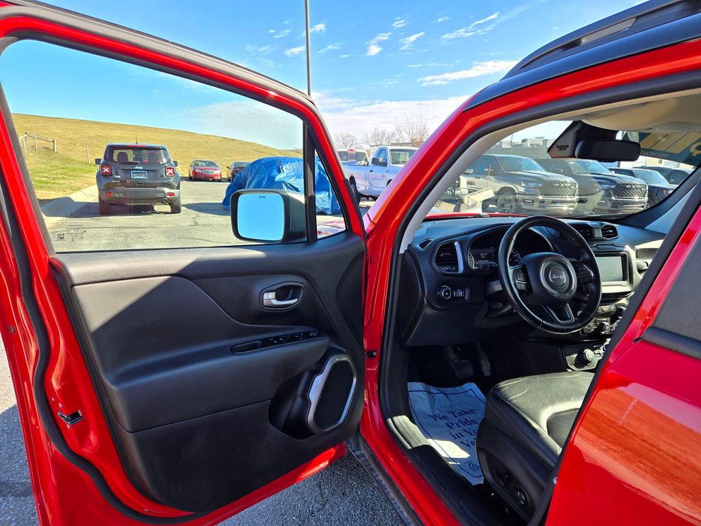 Used 2020 Jeep Renegade Limited image 11