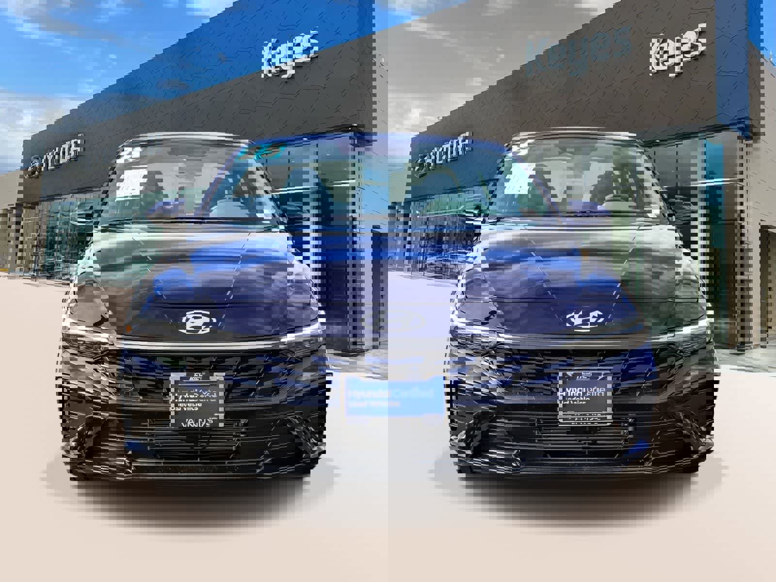 Certified 2025 Hyundai Elantra SEL image 2