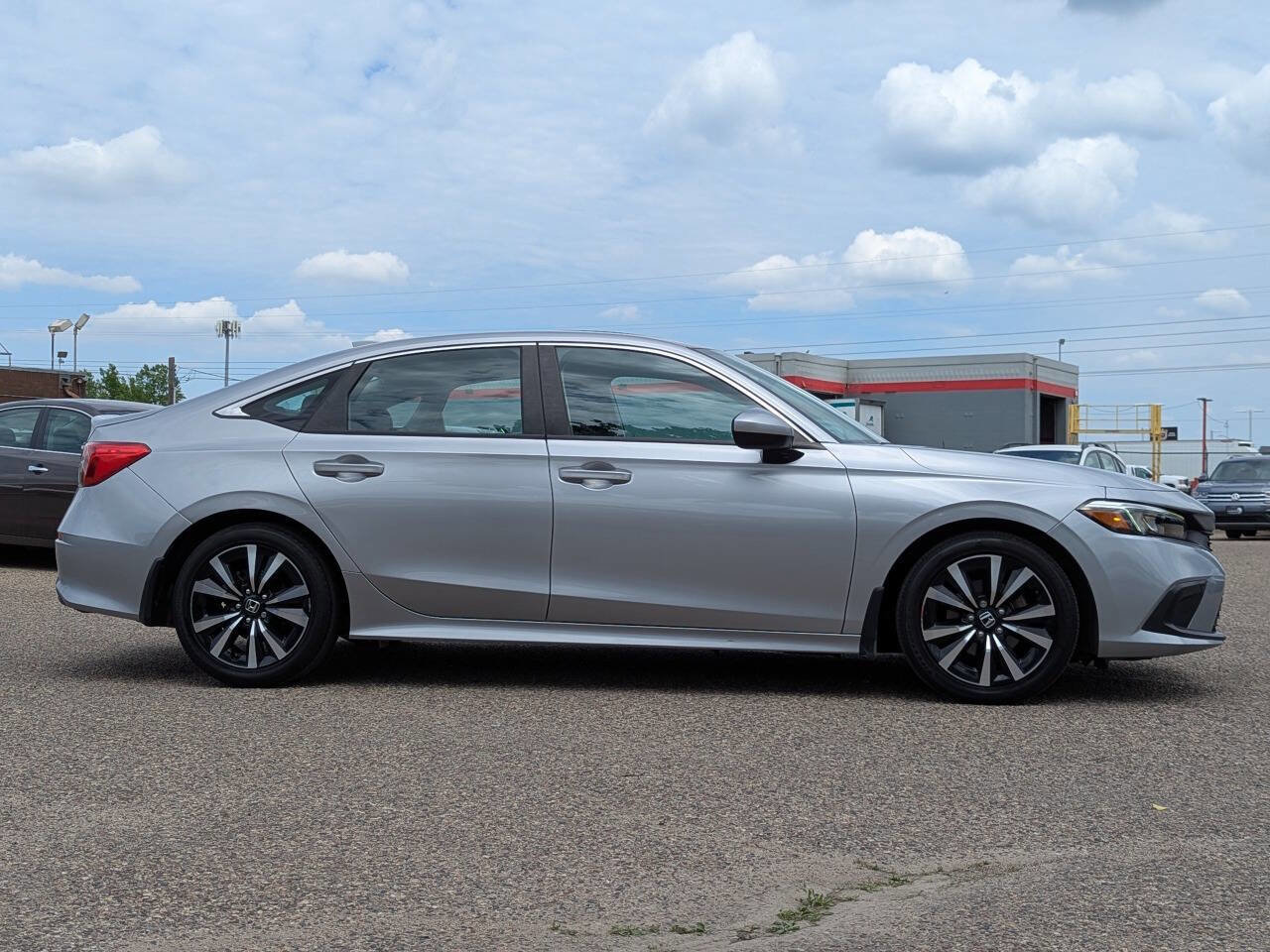 Used 2022 Honda Civic EX image 3