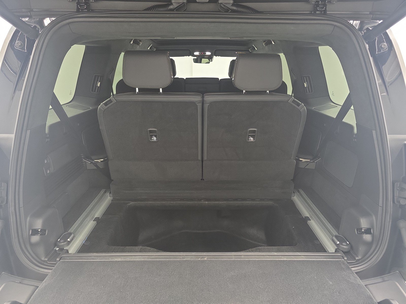 Used 2023 Rivian R1S Launch Edition AWD/4WD image 26