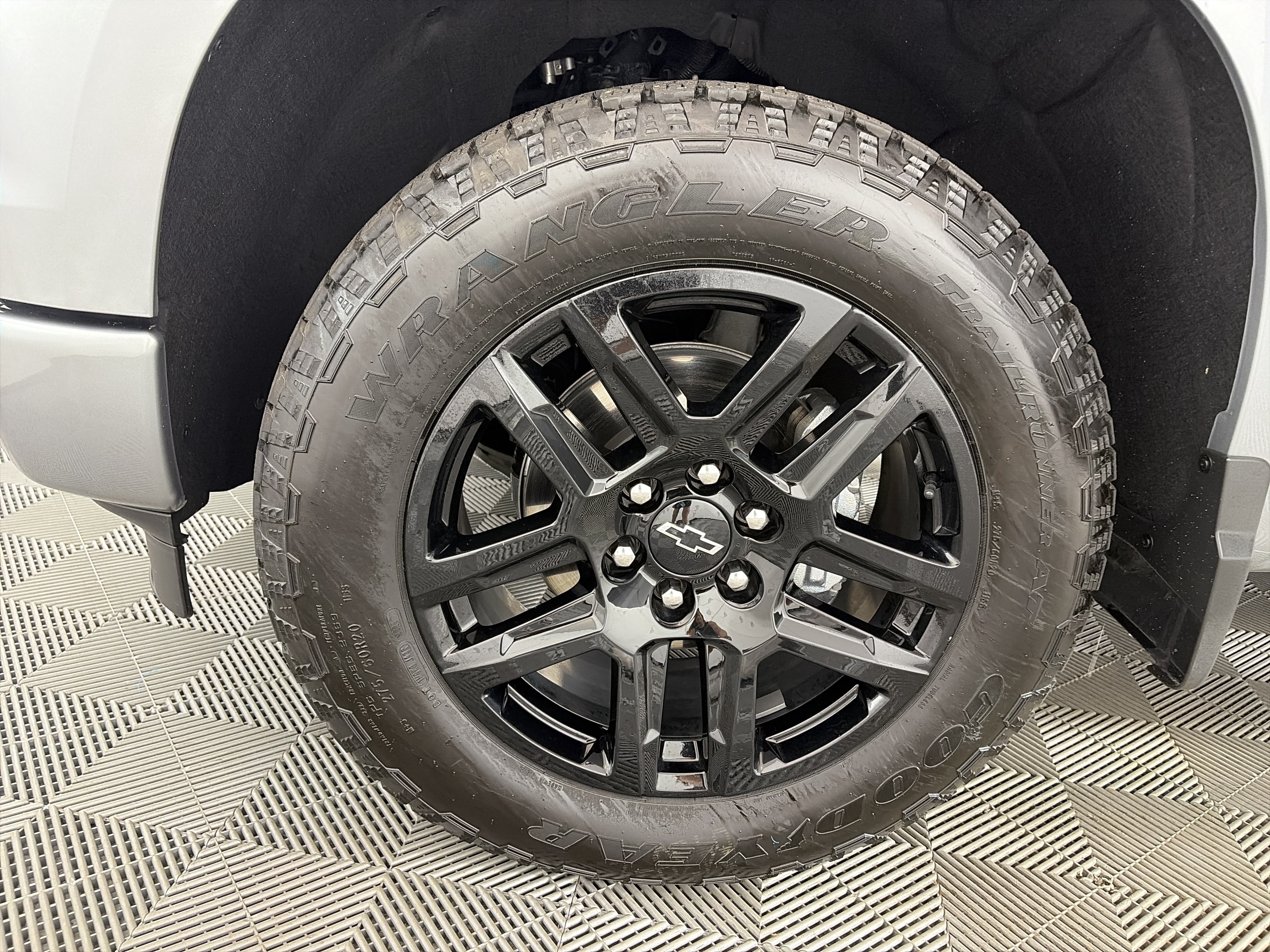 Certified 2026 Chevrolet Silverado 1500 RST w/ RST Select Package AWD/4WD image 13