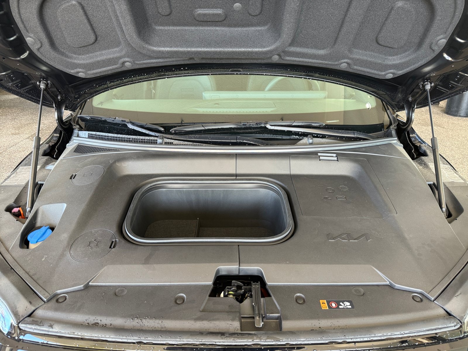New 2027 Kia EV3 Land FWD image 20