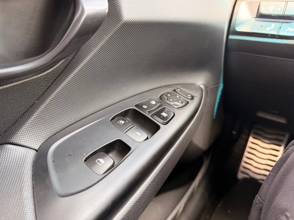 Used 2021 Hyundai Veloster N FWD image 25