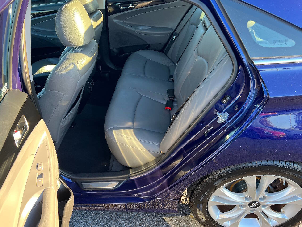 Used 2011 Hyundai Sonata Limited FWD image 21