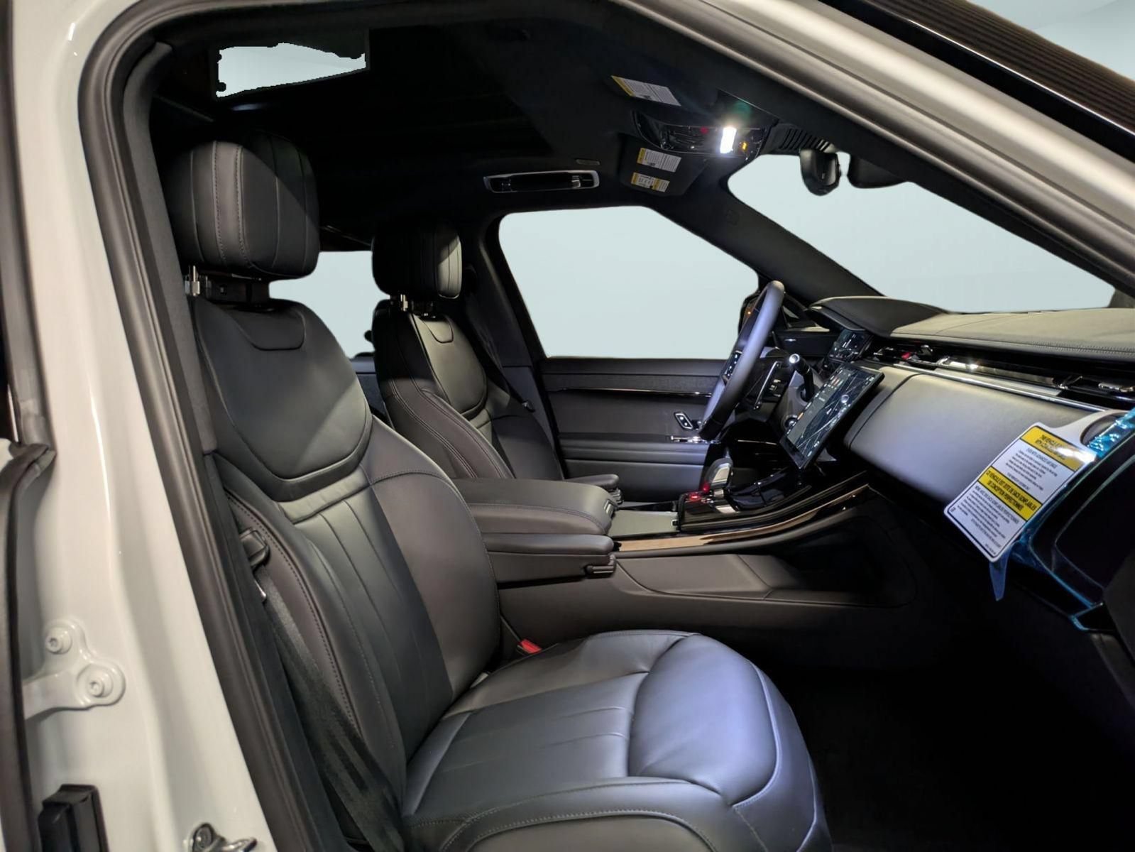 New 2026 Land Rover Range Rover Sport SE AWD/4WD image 25