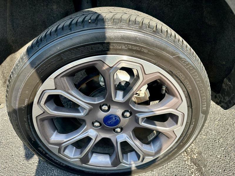 Used 2022 Ford EcoSport Titanium image 31