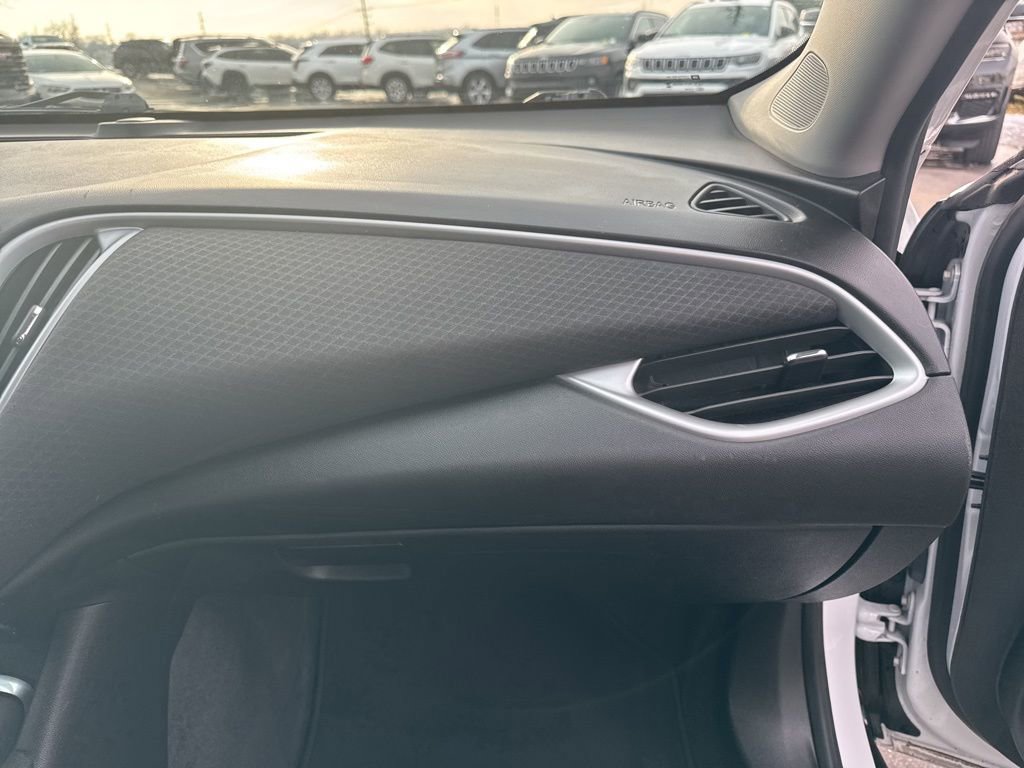 Used 2023 Chevrolet Malibu LT image 20