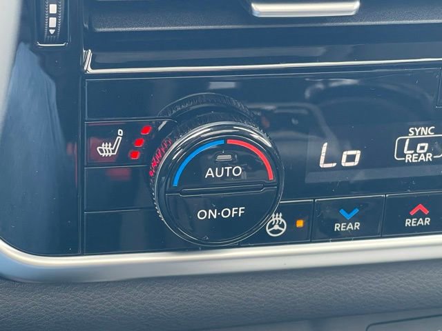 New 2025 Nissan Rogue SL w/ SL Premium Package image 33