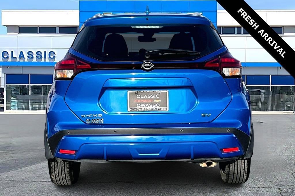 Used 2023 Nissan Kicks SV image 6