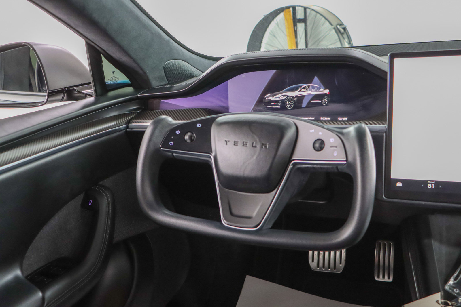 Used 2022 Tesla Model S Plaid image 12