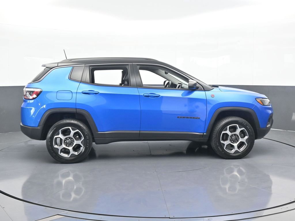 Used 2022 Jeep Compass Trailhawk image 7