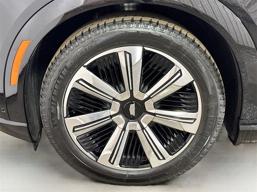 New 2025 Cadillac Escalade IQ Luxury 2 image 19