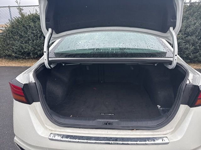 Used 2022 Nissan Altima 2.5 SR w/ Midnight Edition Package image 10