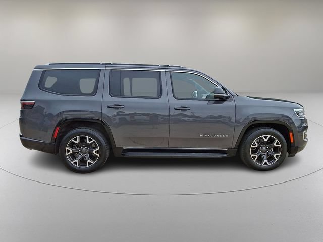 Used 2024 Jeep Wagoneer Series III AWD/4WD image 12