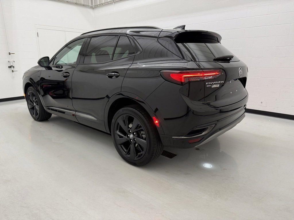 Used 2023 Buick Envision Essence w/ Sport Touring Package image 11