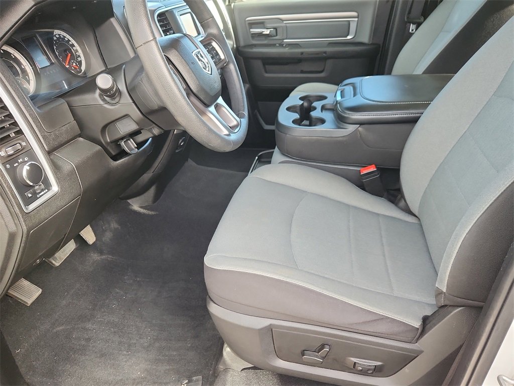 Used 2022 RAM 1500 Classic SLT w/ Protection Group image 7