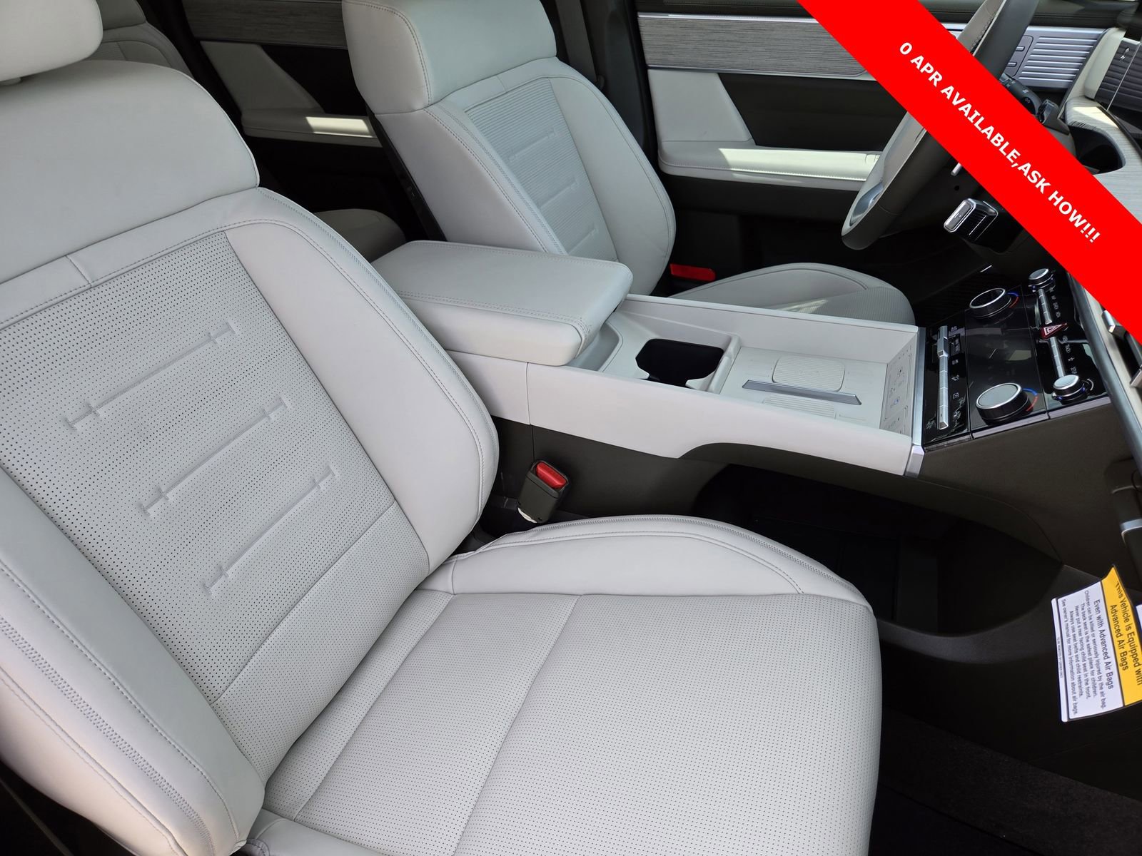 Used 2025 Hyundai Santa Fe Calligraphy image 10