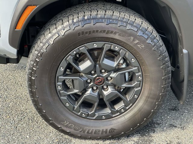 Used 2024 Nissan Frontier PRO-4X w/ Pro Premium Package AWD/4WD image 8