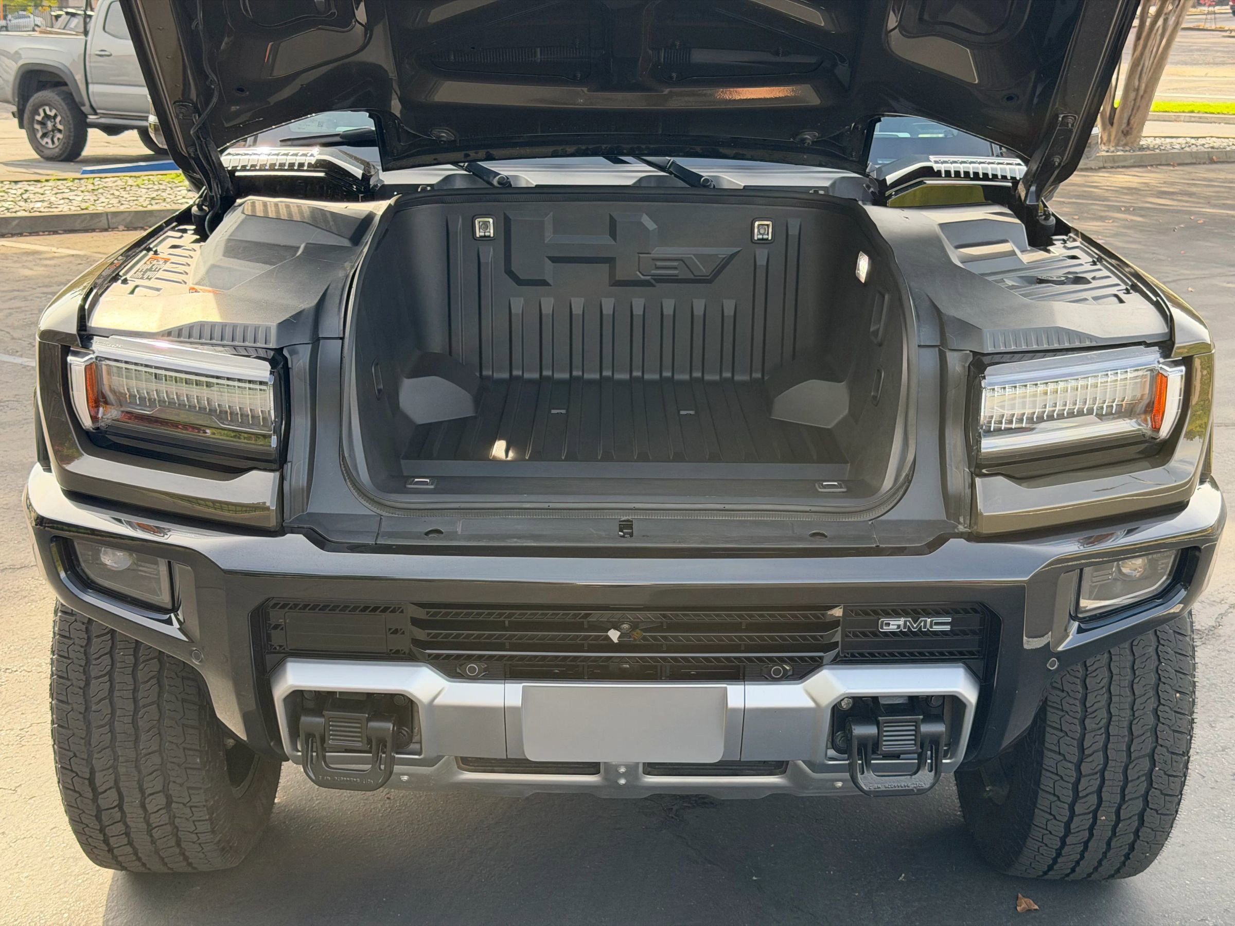 Used 2024 GMC Hummer EV 2X image 10