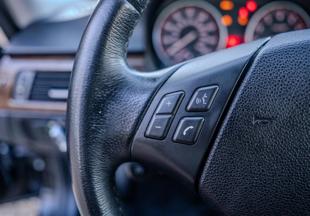 Used 2011 BMW 335i Sedan image 15