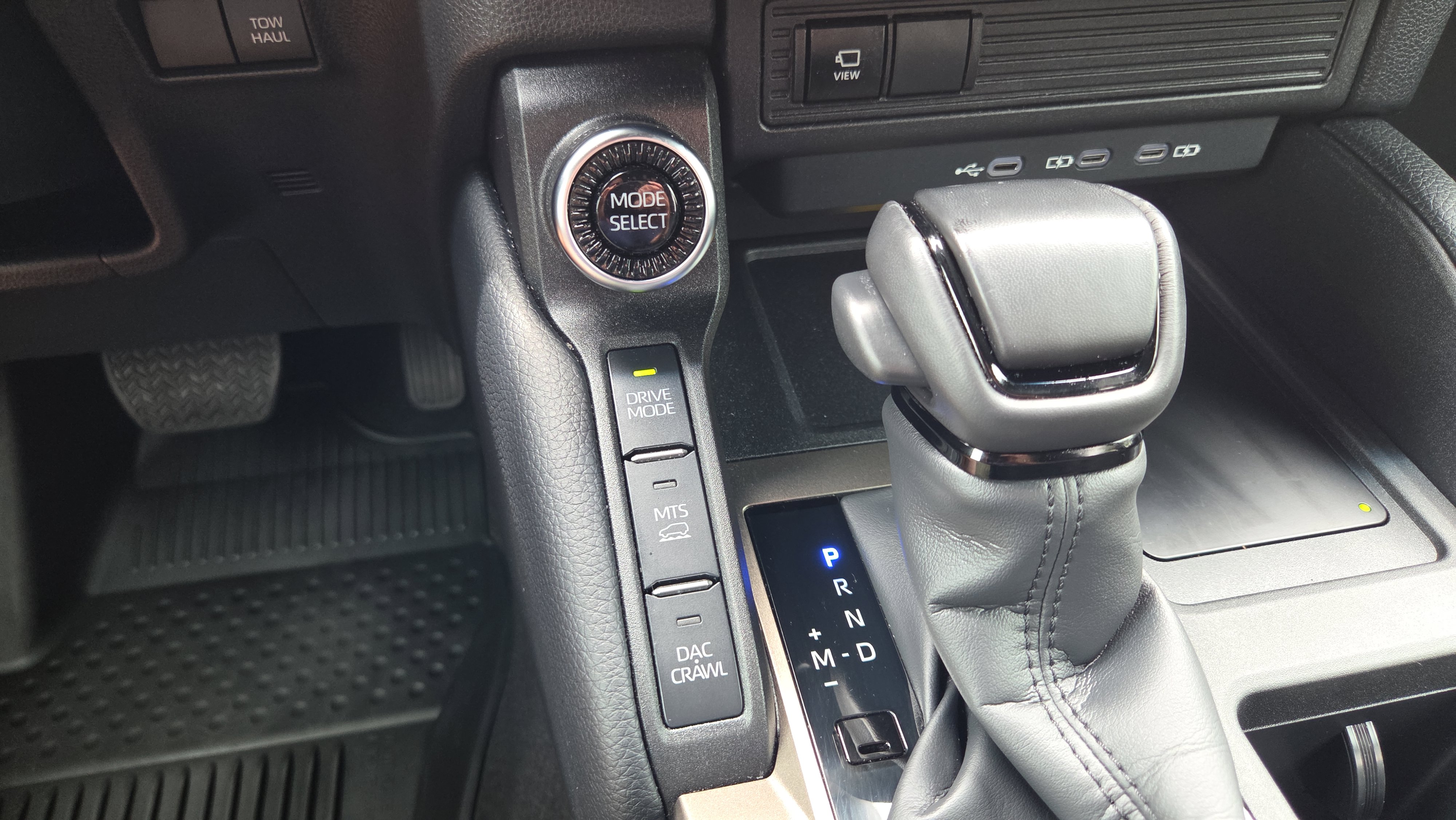 Used 2025 Toyota Land Cruiser w/ Premium Package AWD/4WD image 28