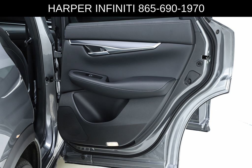Used 2025 INFINITI QX50 Sport image 31