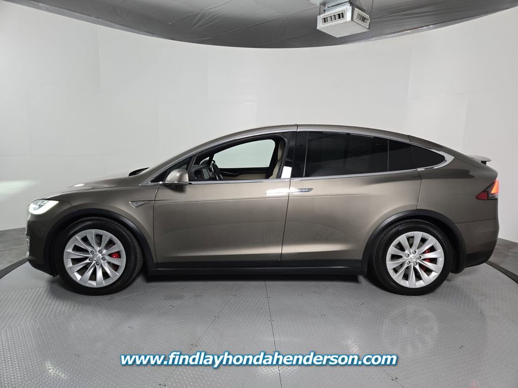 Used 2016 Tesla Model X P90D image 3