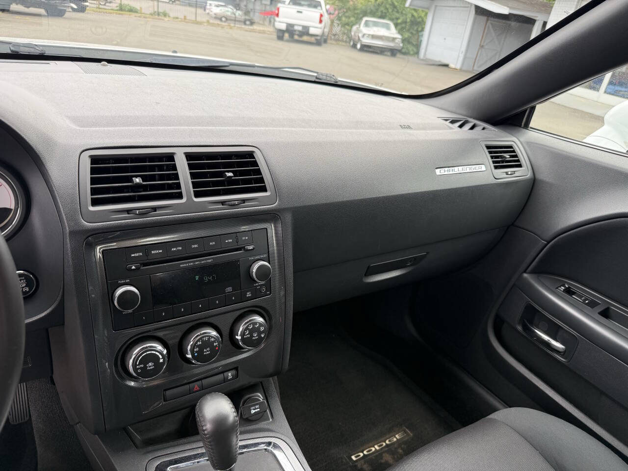 Used 2013 Dodge Challenger SXT RWD image 11