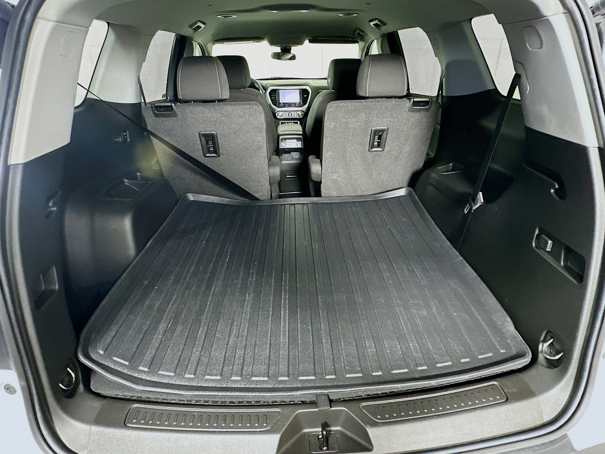 Used 2023 GMC Acadia SLE w/ Driver Convenience Package image 27