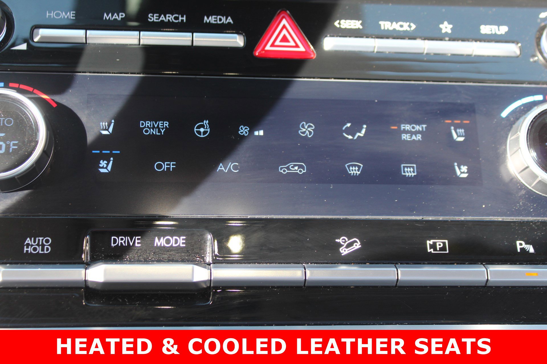 Used 2025 Hyundai Santa Fe Limited image 24