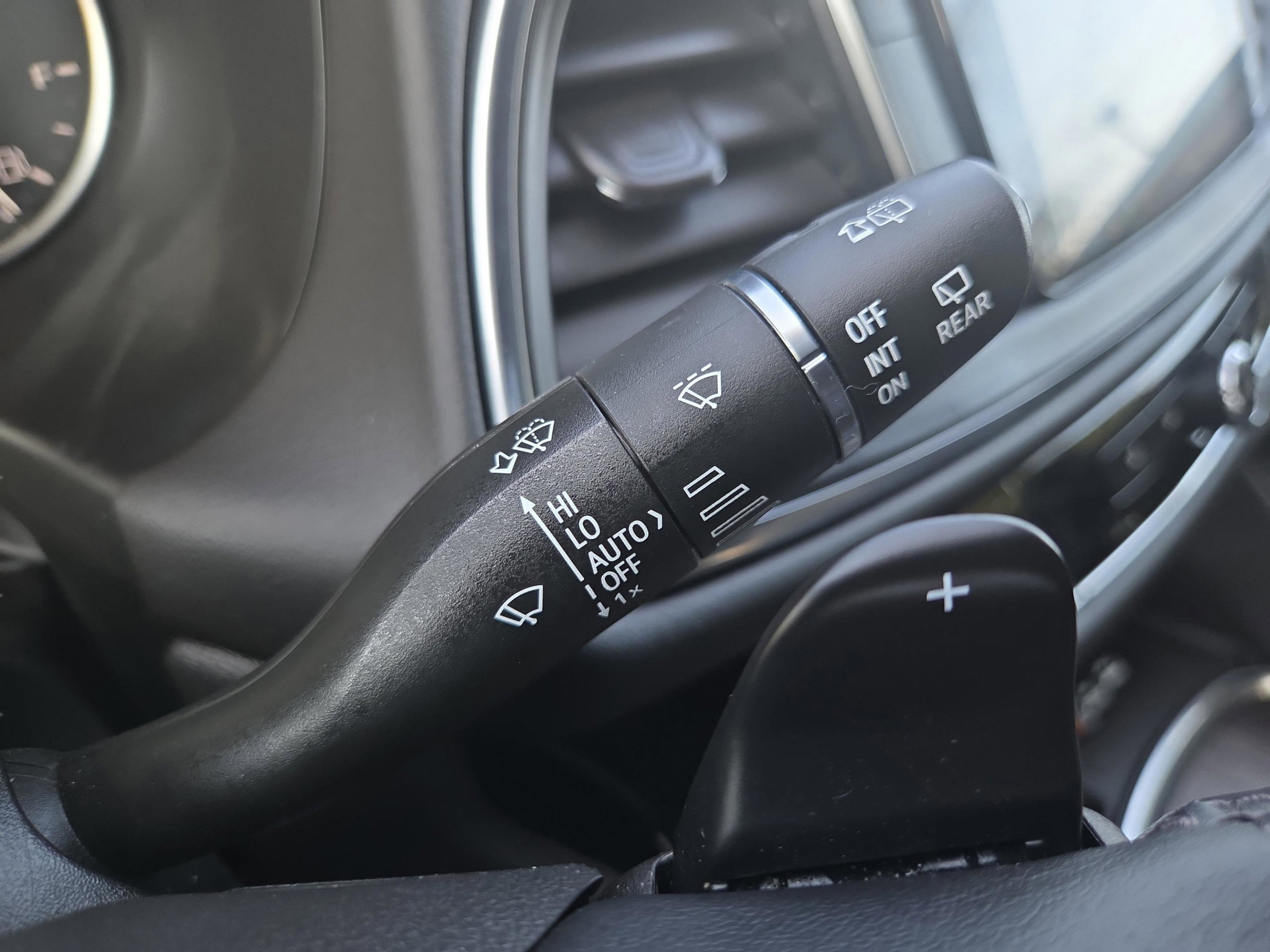 Used 2022 Buick Enclave Avenir w/ Avenir Technology Package image 18