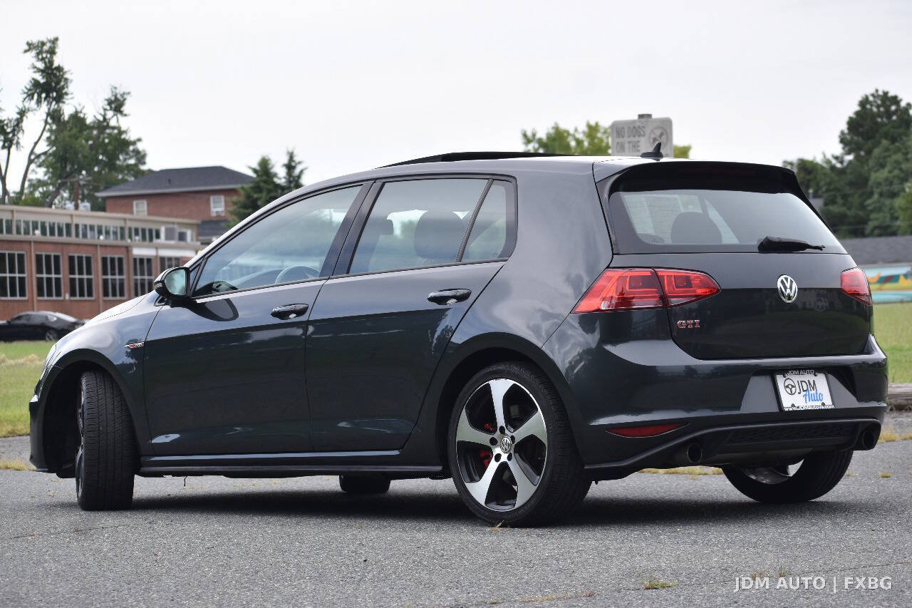 Used 2017 Volkswagen GTI SE FWD image 7