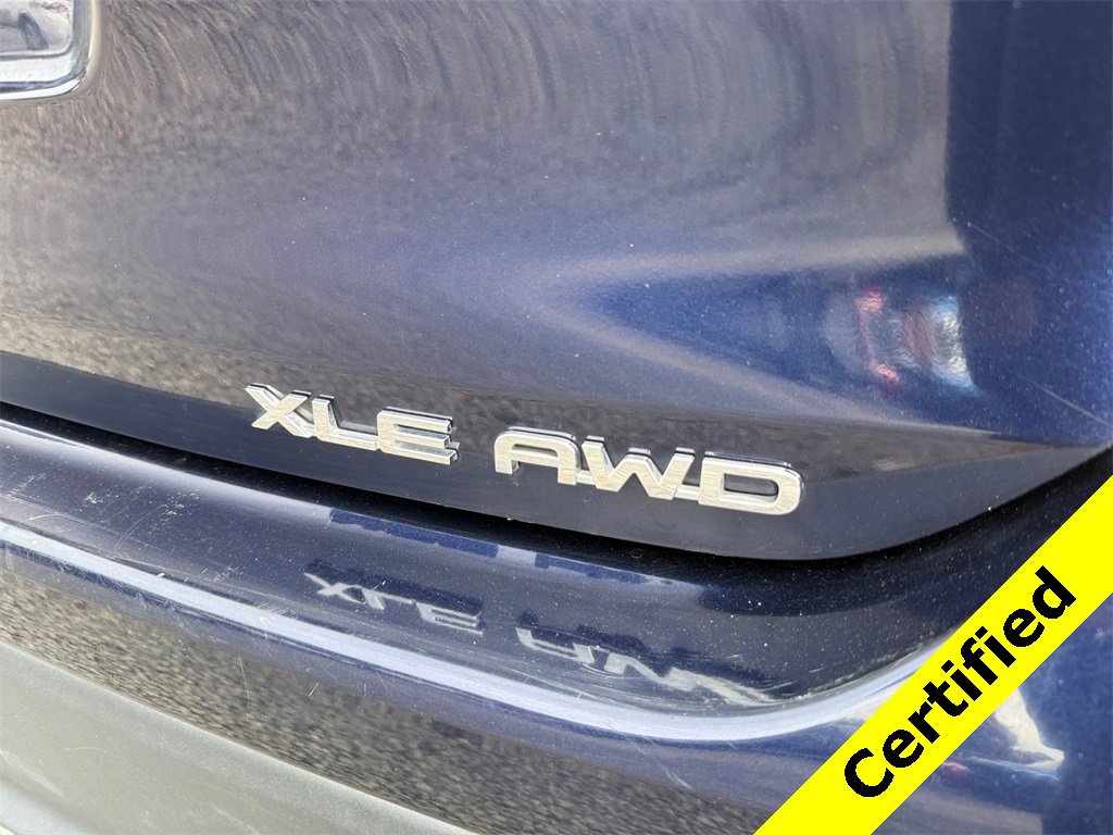 Used 2024 Toyota Highlander XLE image 16