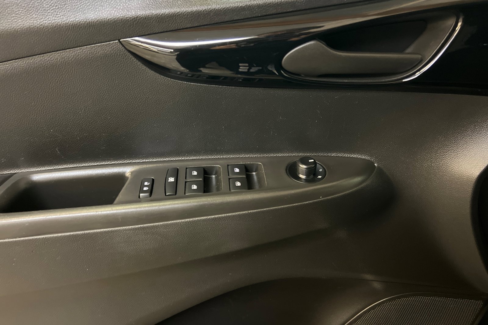 Used 2021 Chevrolet Spark LT image 11