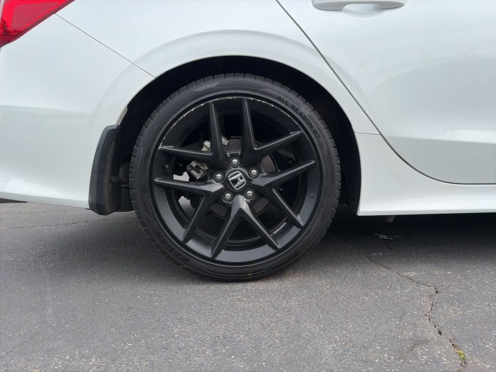 Used 2023 Honda Civic Sport image 9