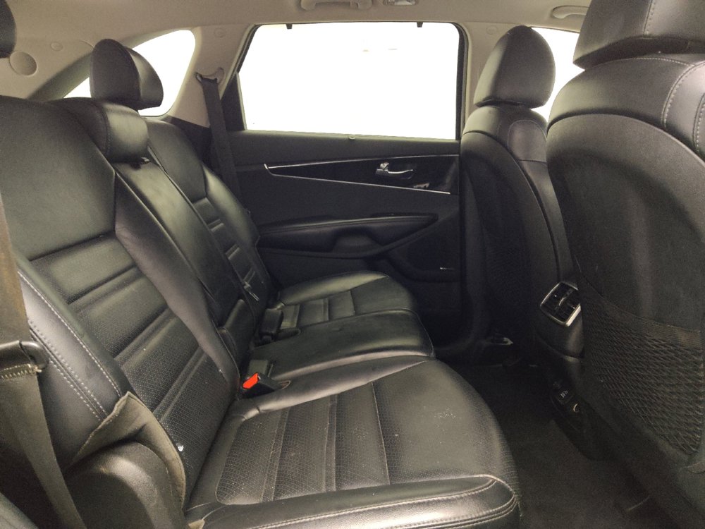 Used 2019 Kia Sorento EX w/ EX Touring Package AWD/4WD image 19