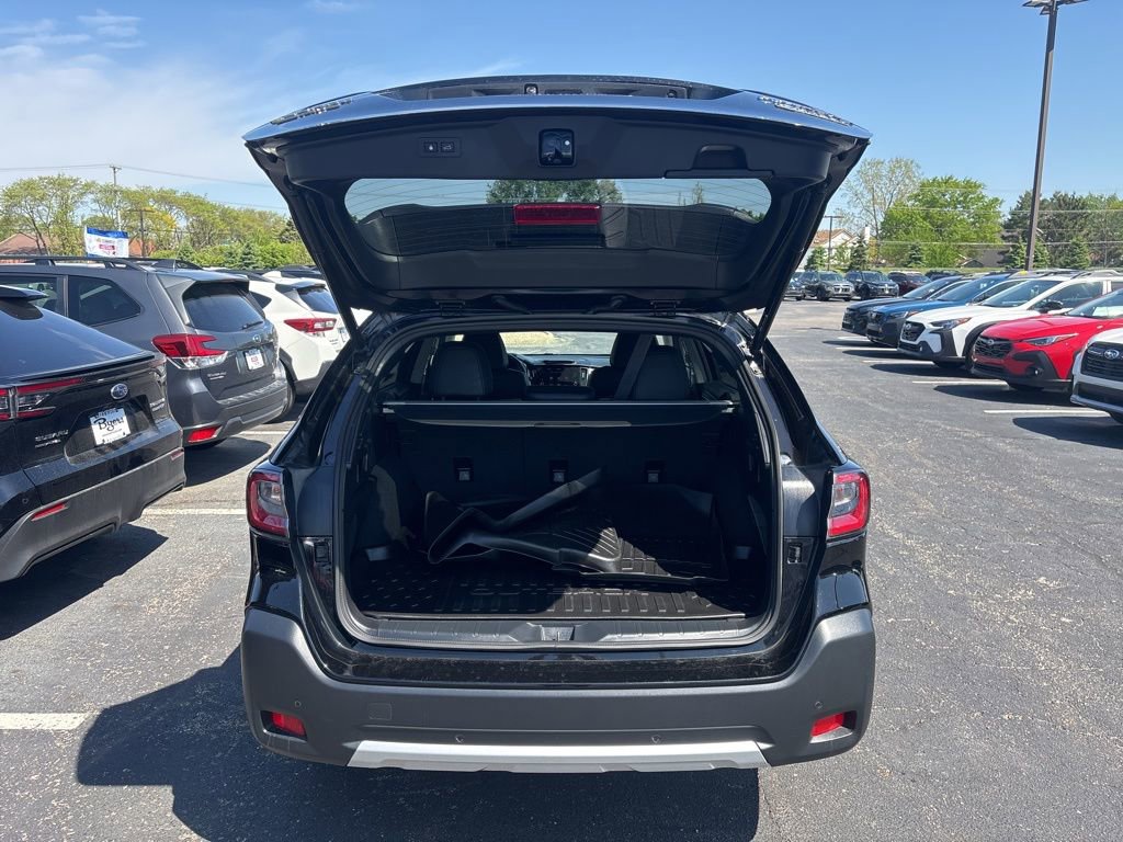 Certified 2023 Subaru Outback Limited AWD/4WD image 9