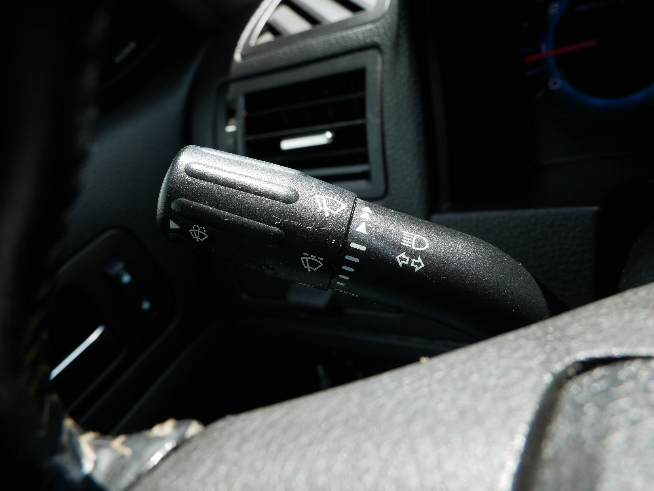 Used 2012 Ford Fusion SEL FWD image 29