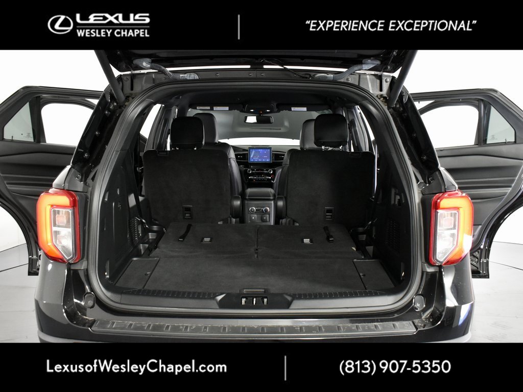 Used 2022 Ford Explorer ST w/ ST Street Pack image 17