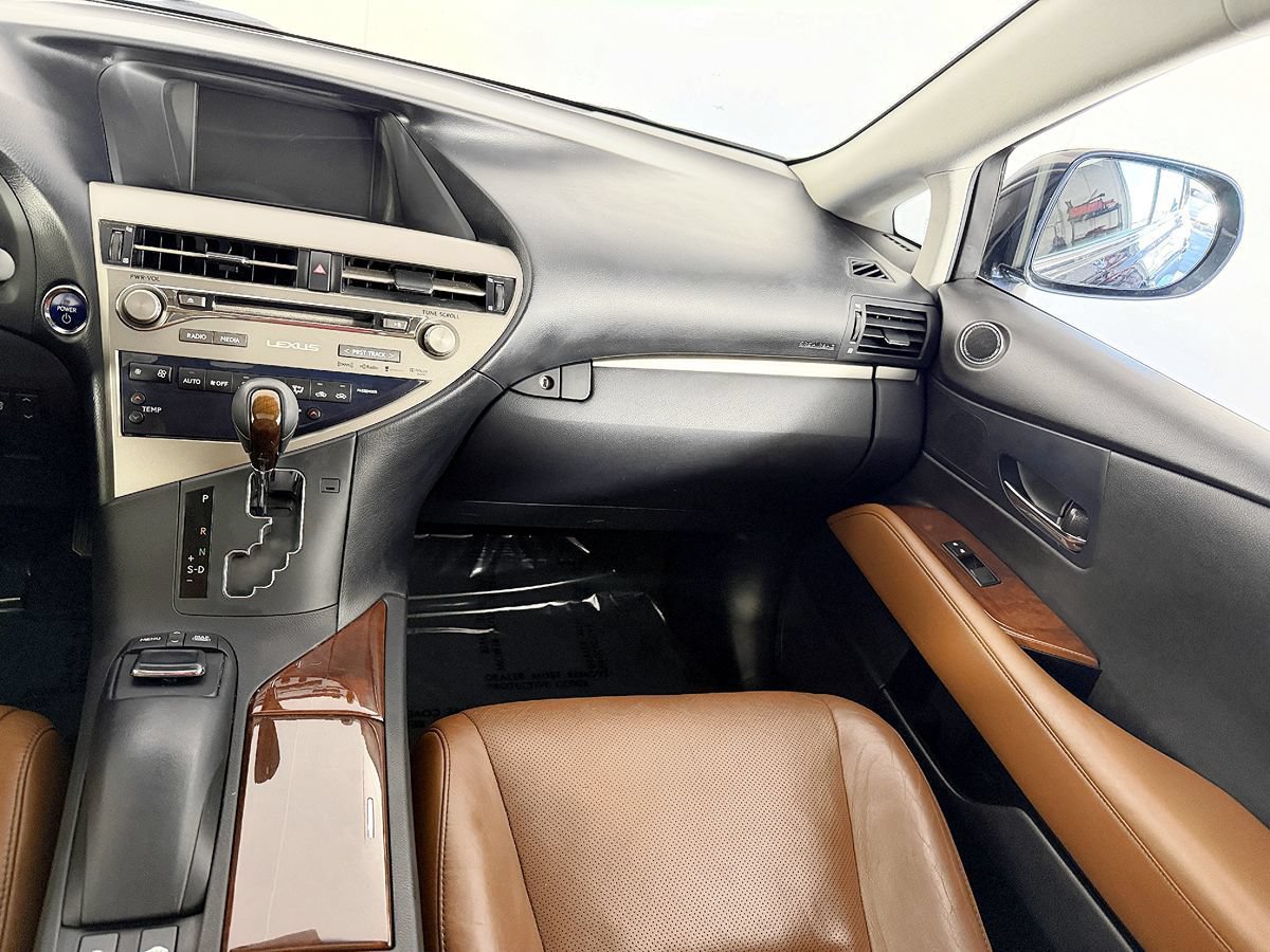 Used 2015 Lexus RX 450h AWD image 53