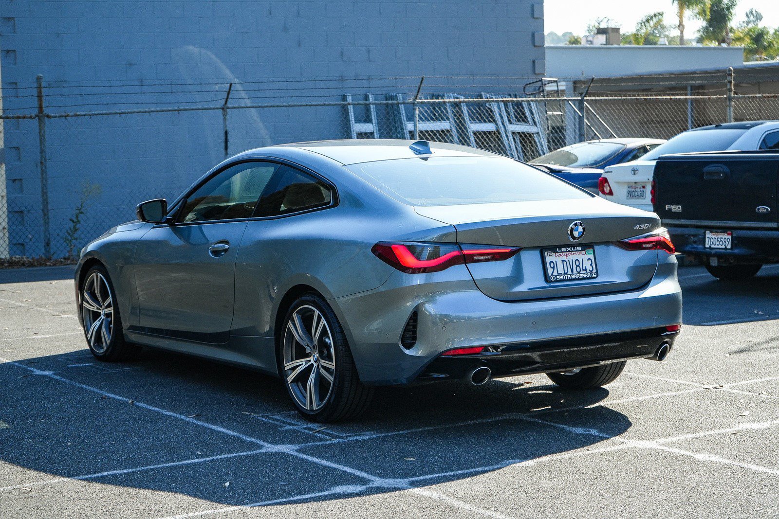 Used 2021 BMW 430i Coupe w/ Convenience Package RWD image 4