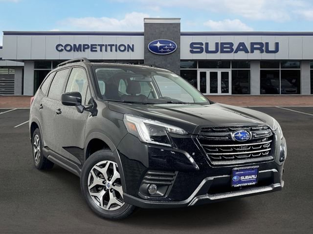 Used 2023 Subaru Forester Premium AWD/4WD image 1