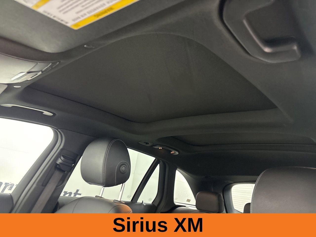 Used 2022 Mercedes-Benz GLC 300 4MATIC w/ Premium Package Lite image 11