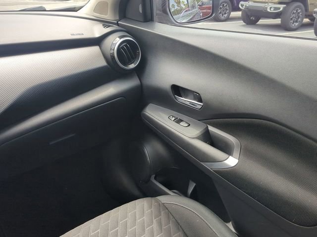 Used 2021 Nissan Kicks SV FWD image 19