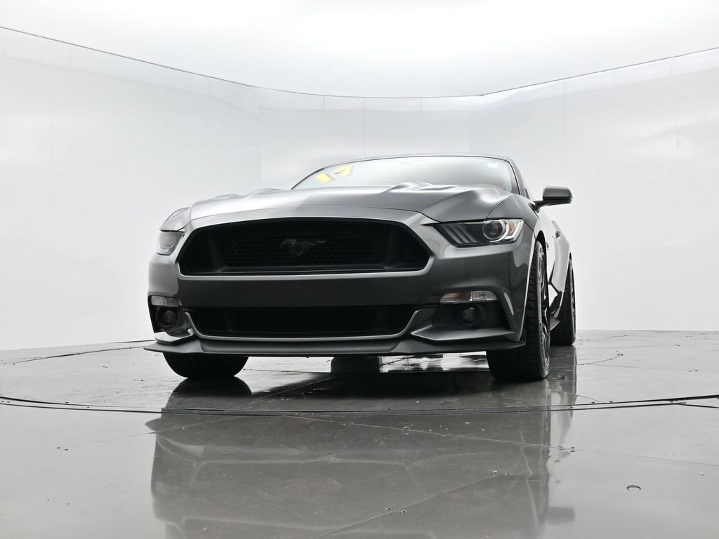 Used 2017 Ford Mustang GT Premium w/ GT Performance Package RWD image 43