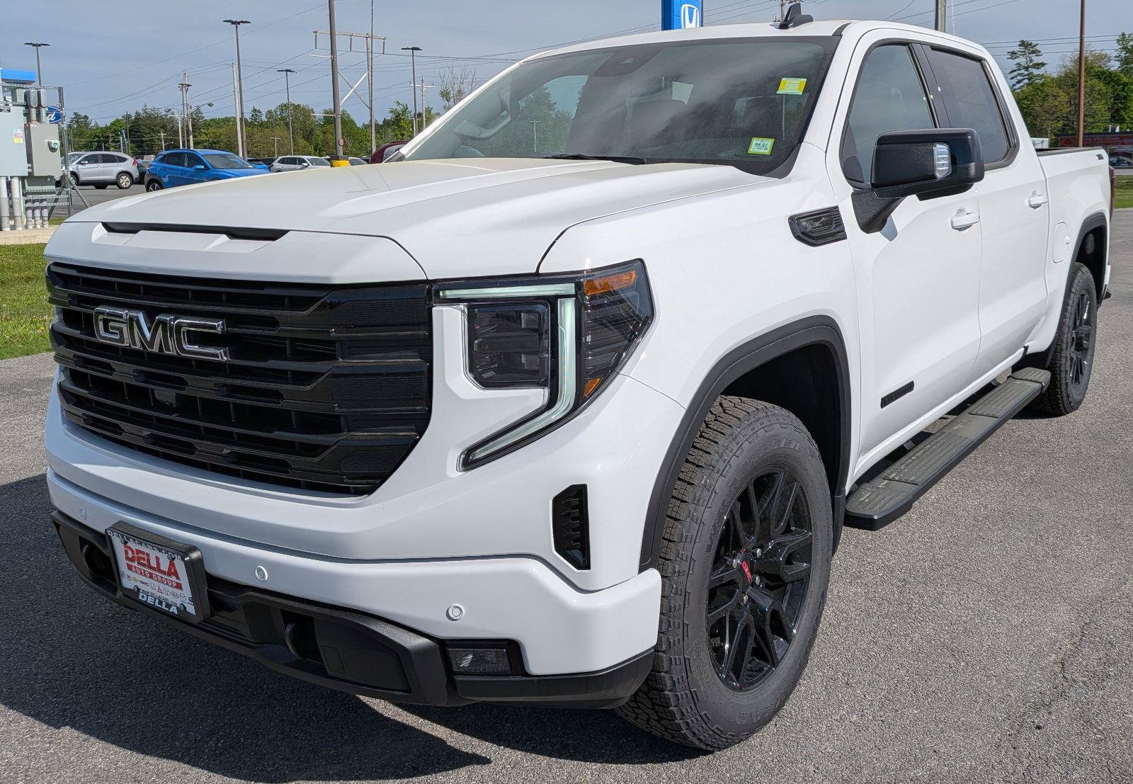 New 2026 GMC Sierra 1500 Elevation w/ Elevation Premium Package AWD/4WD image 4