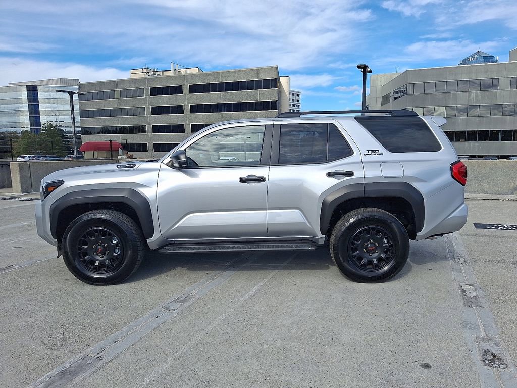 Used 2025 Toyota 4Runner TRD Off-Road Premium image 2