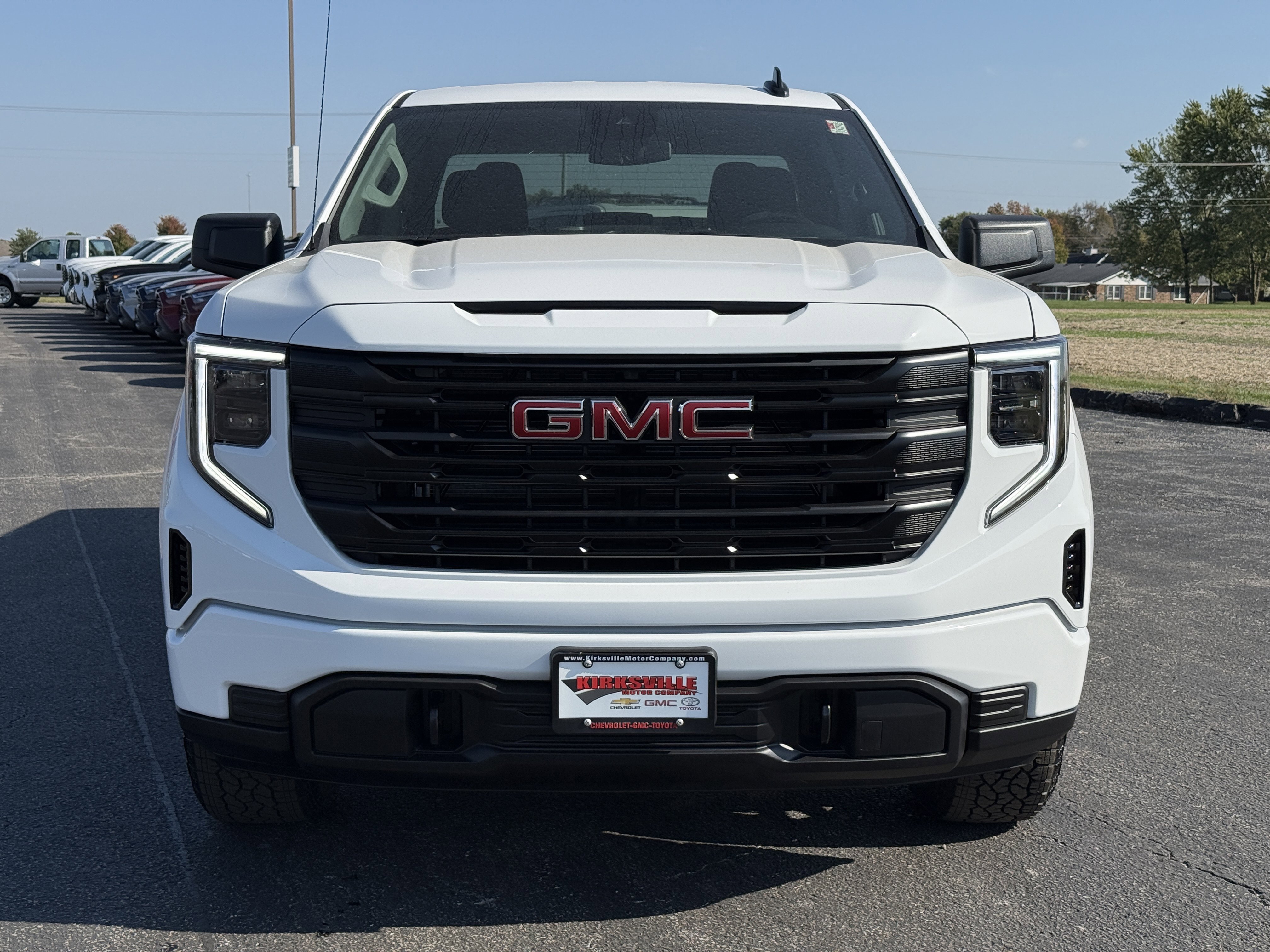 New 2026 GMC Sierra 1500 Pro w/ Graphite Edition image 8