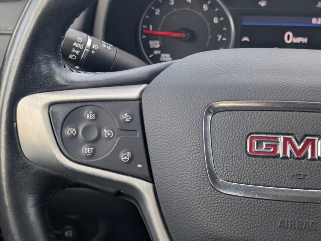 Used 2022 GMC Terrain SLT w/ Tech Package FWD image 20